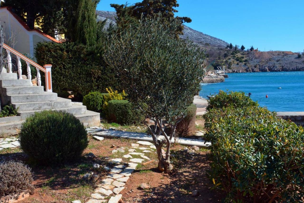 Holiday House Maretta - Apartment No 1 Луково Шугар'є Екстер'єр фото