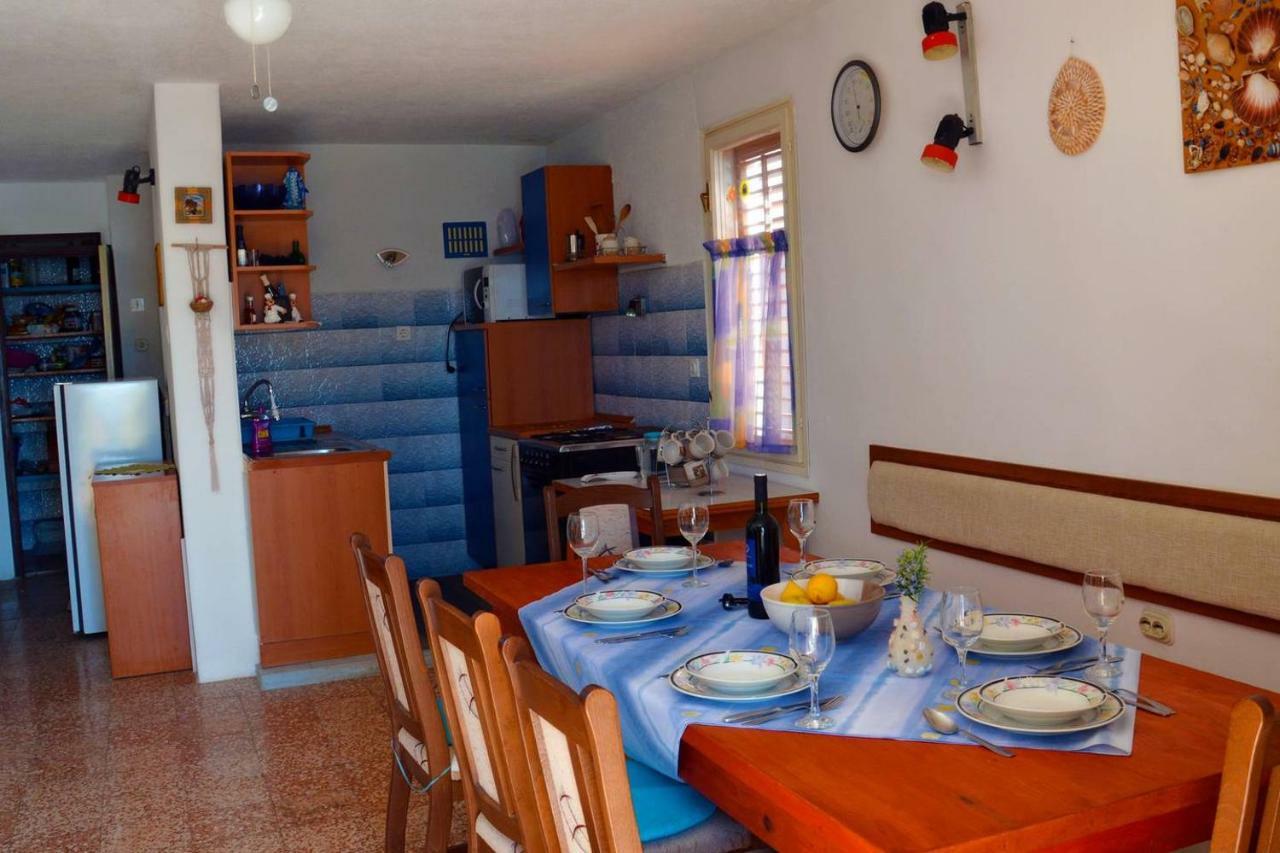 Holiday House Maretta - Apartment No 1 Луково Шугар'є Екстер'єр фото