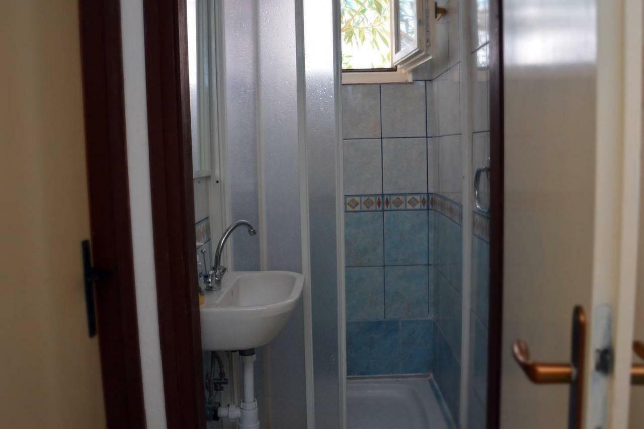 Holiday House Maretta - Apartment No 1 Луково Шугар'є Екстер'єр фото