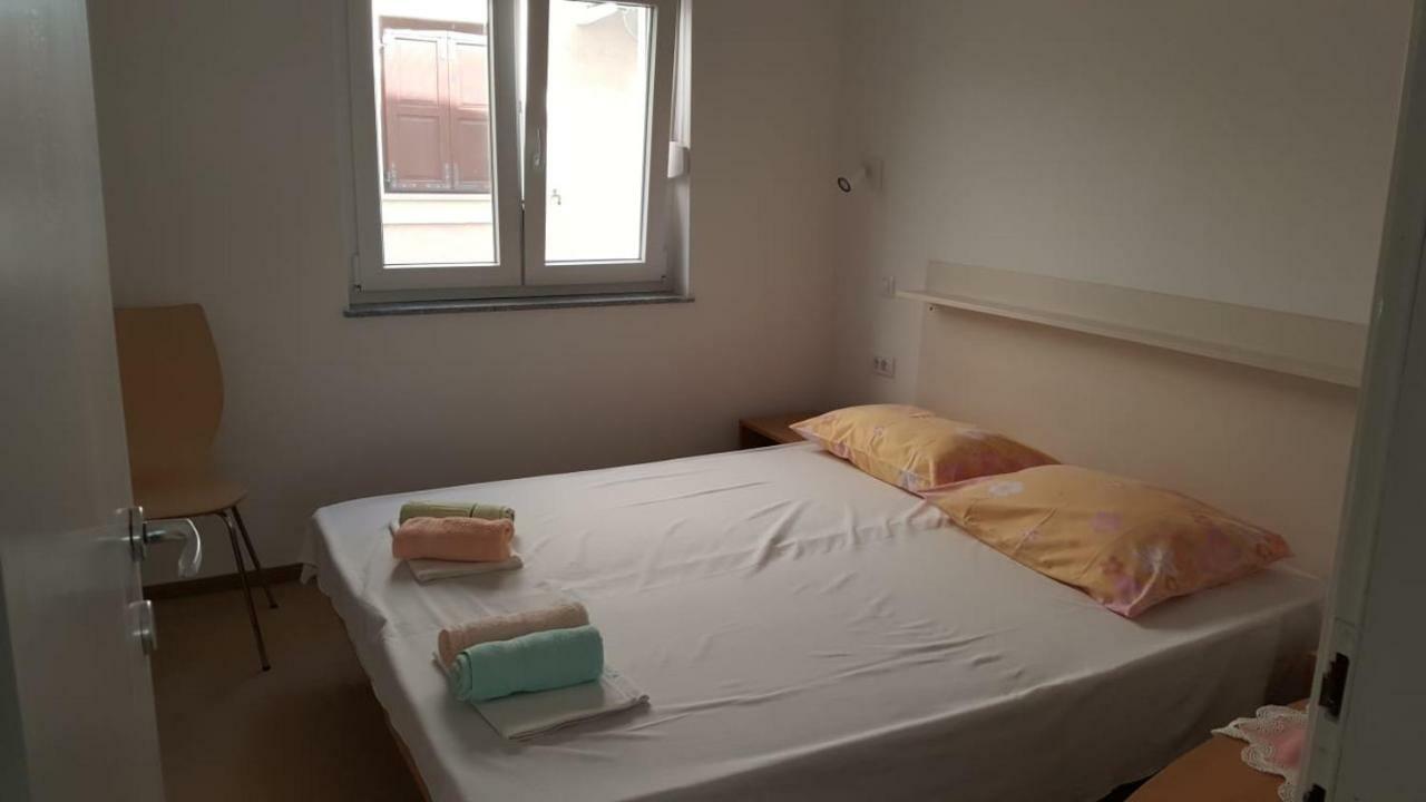 Holiday House Maretta - Apartment No 1 Луково Шугар'є Екстер'єр фото